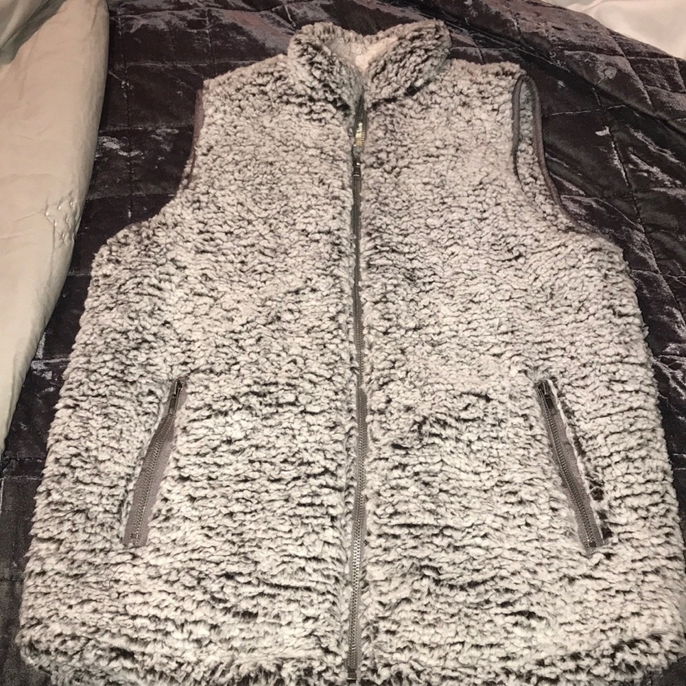 NWT Thread Supply Furry Vest